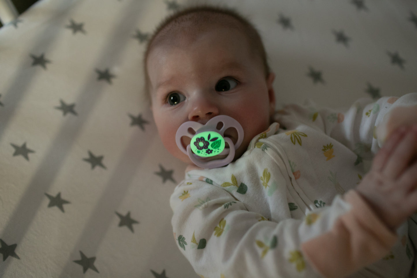Dr Brown's Advantage Glow in the Dark Soother 6-18 Month - Pink