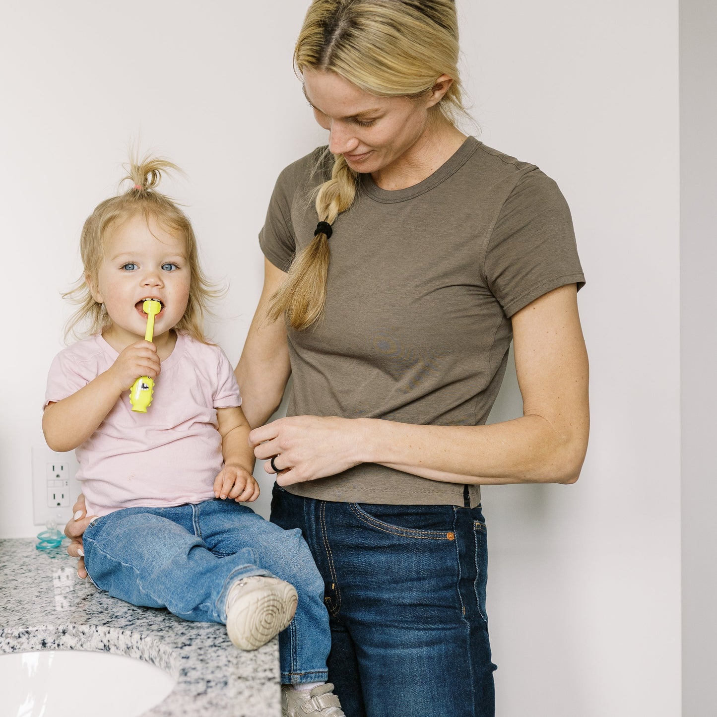 Dr Brown’s ToothScrubber™ Toddler Monster Green