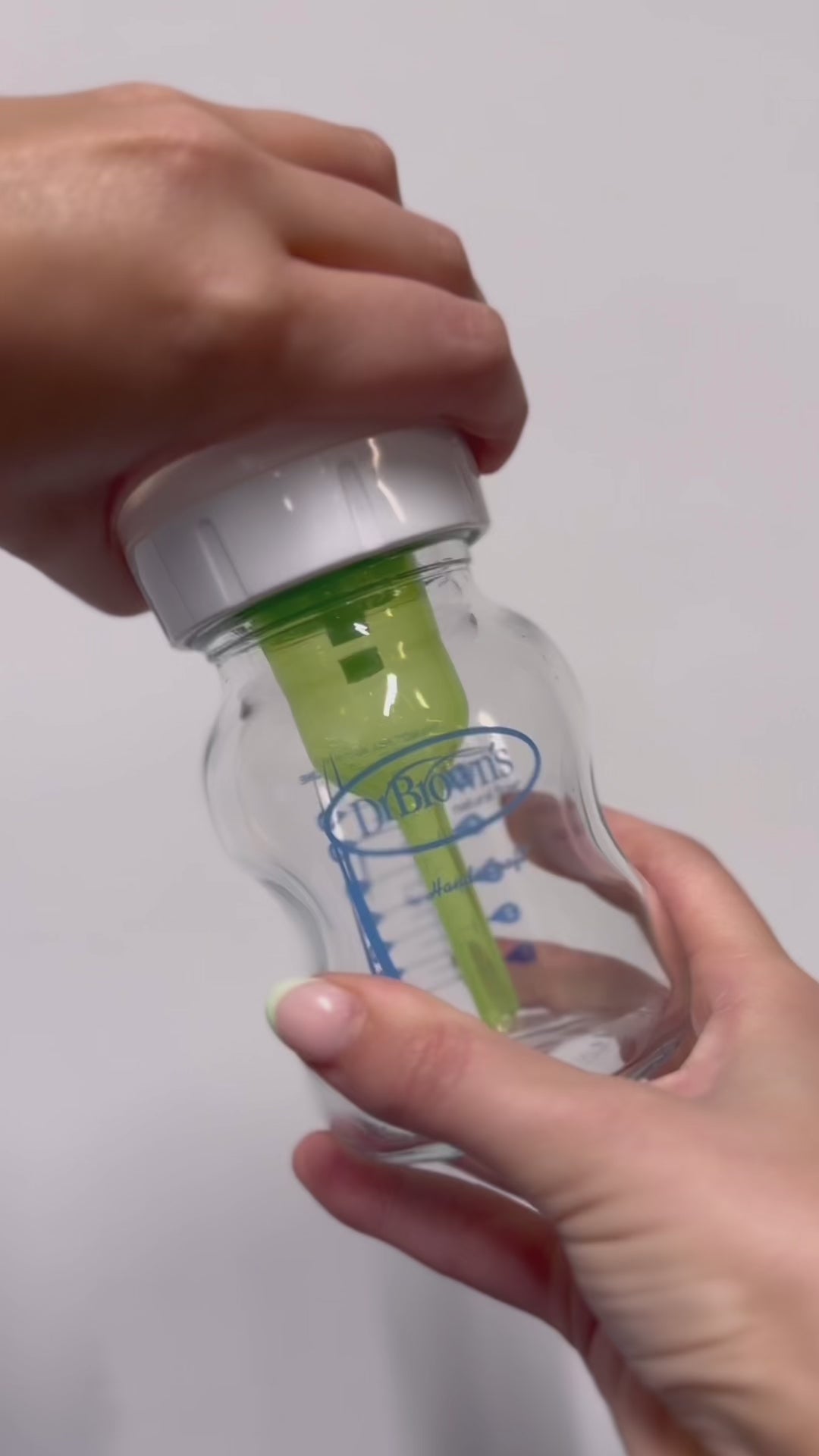Load and play video in Gallery viewer, Dr Brown's Options+ Anti-Colic 150ml Single Glass Bottle