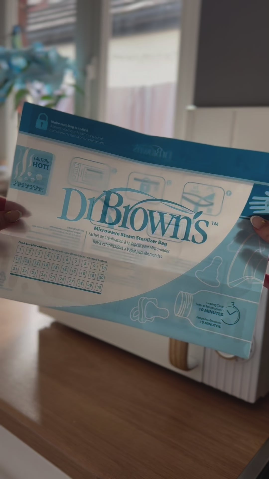 Load and play video in Gallery viewer, Dr Brown's Microwave Steam Steriliser Bags