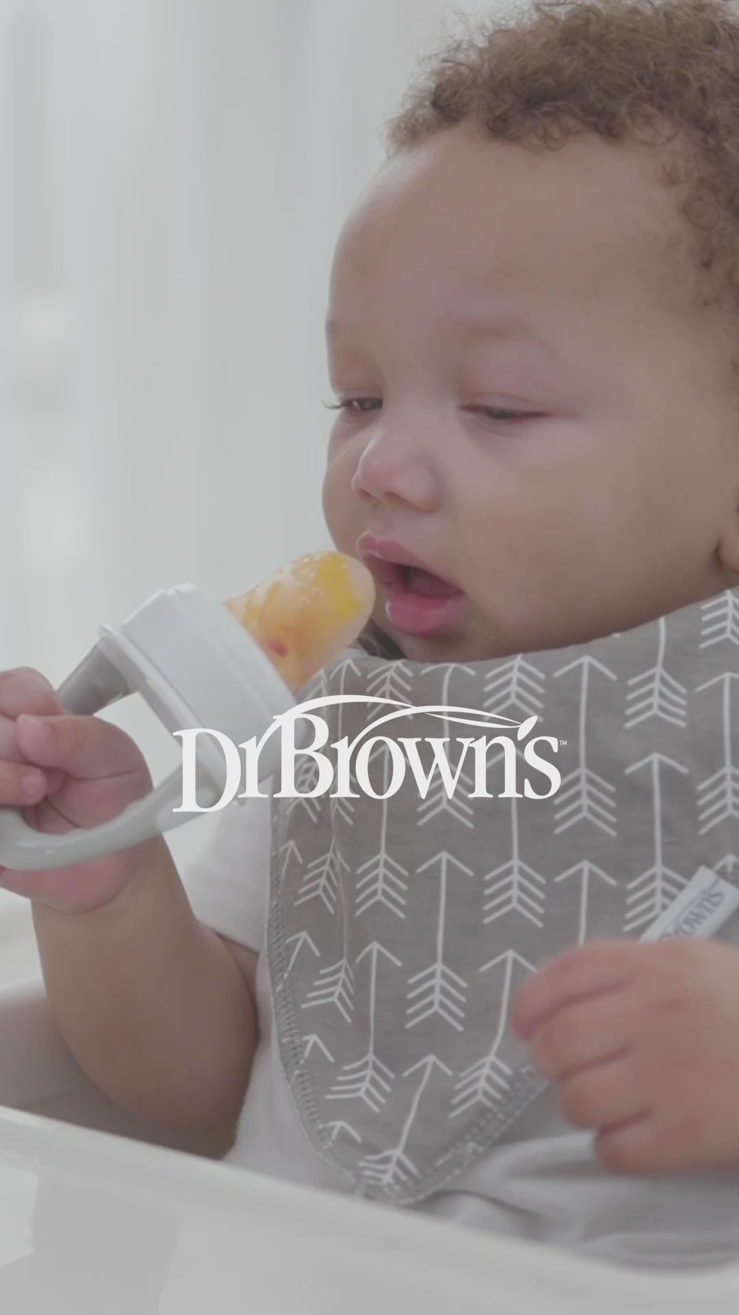 Load and play video in Gallery viewer, Dr Brown&amp;#39;s Silicone Feeder 2 Pack, Grey and Pink
